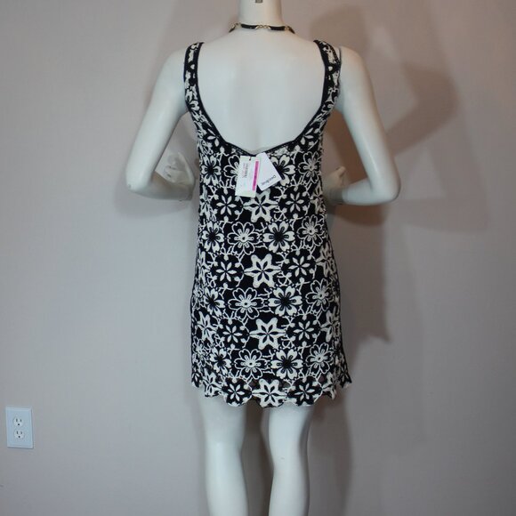 NWT Desigual Daisies Black Retro Short Crochet lined sleveless Dress size small - Picture 5 of 9